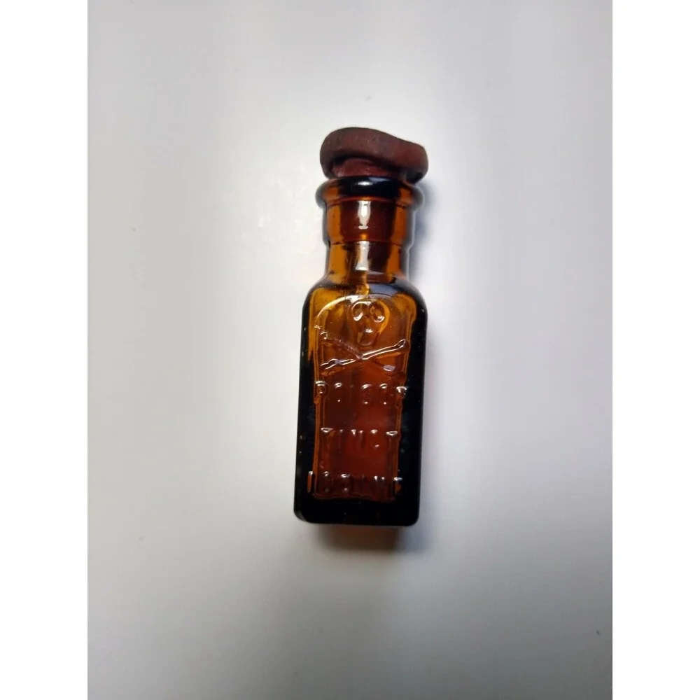 Amber Glass Poison Bottle Tincture Iodine Skull Crossbones Apothecary K2 Dauber